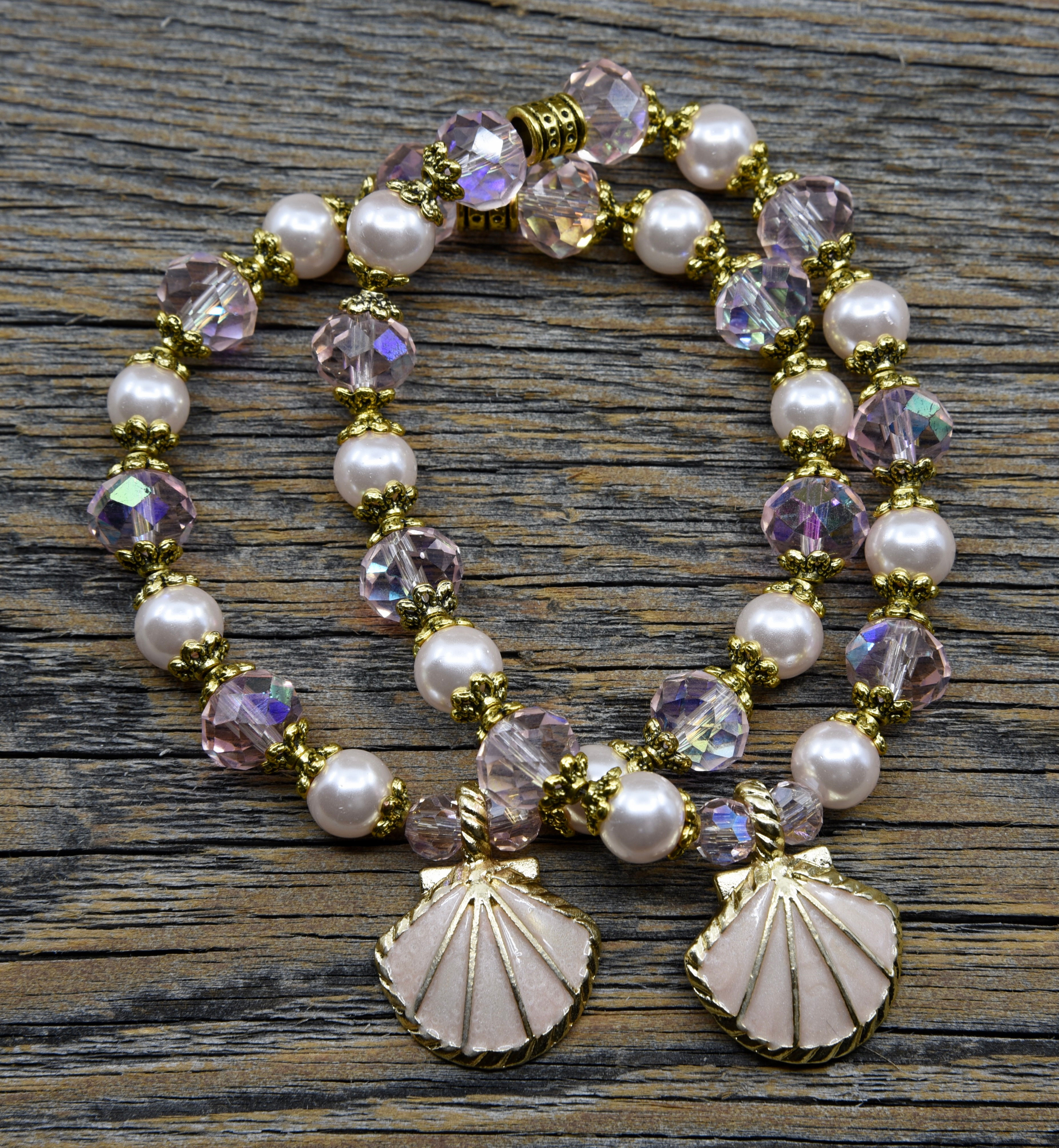 Pink Scallop Shell Bracelet.