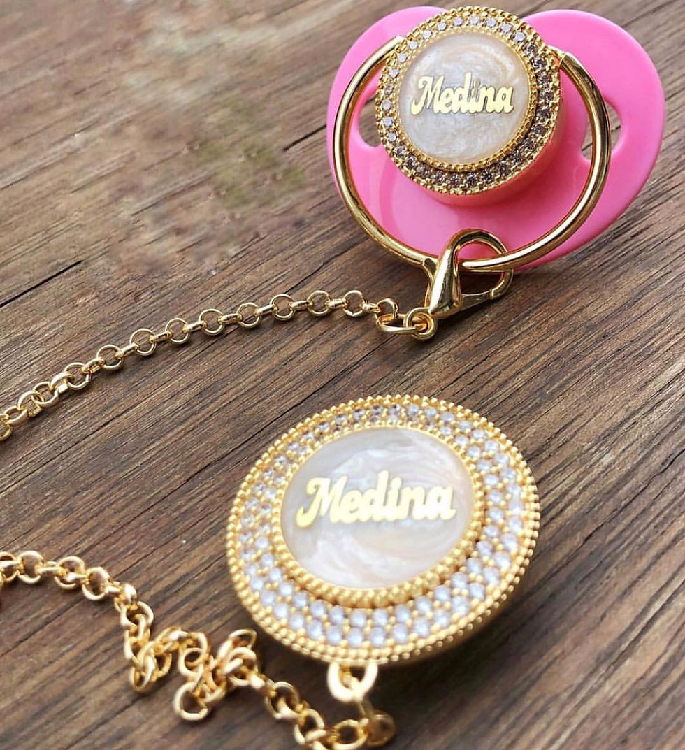 Thumbnail: Baby name pacifier and clip/pearl backside