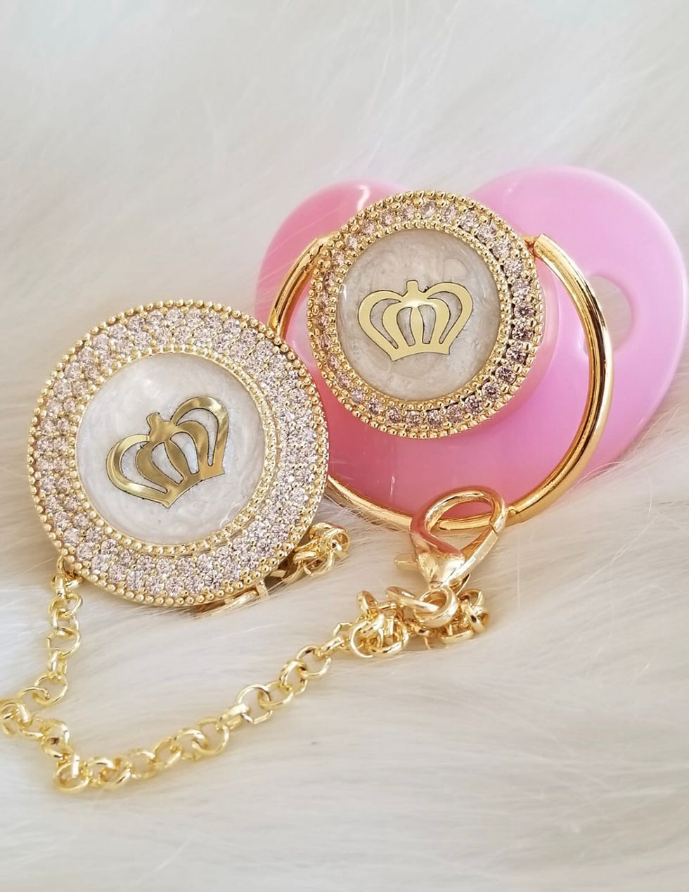 Thumbnail: Crown Design pacifier