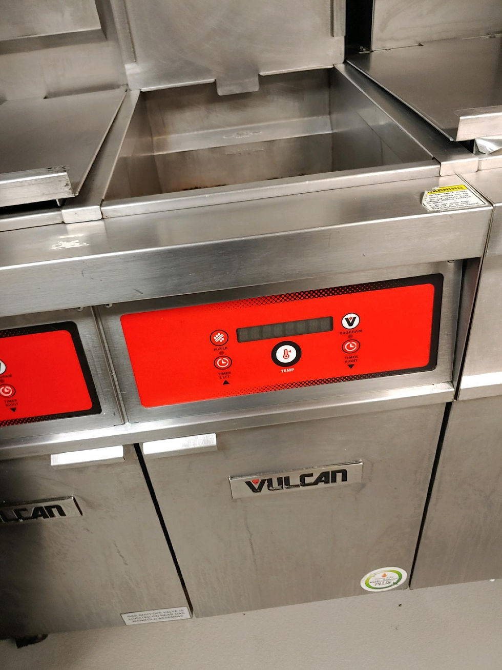 Kitchen Cleaning and Resoration (2)