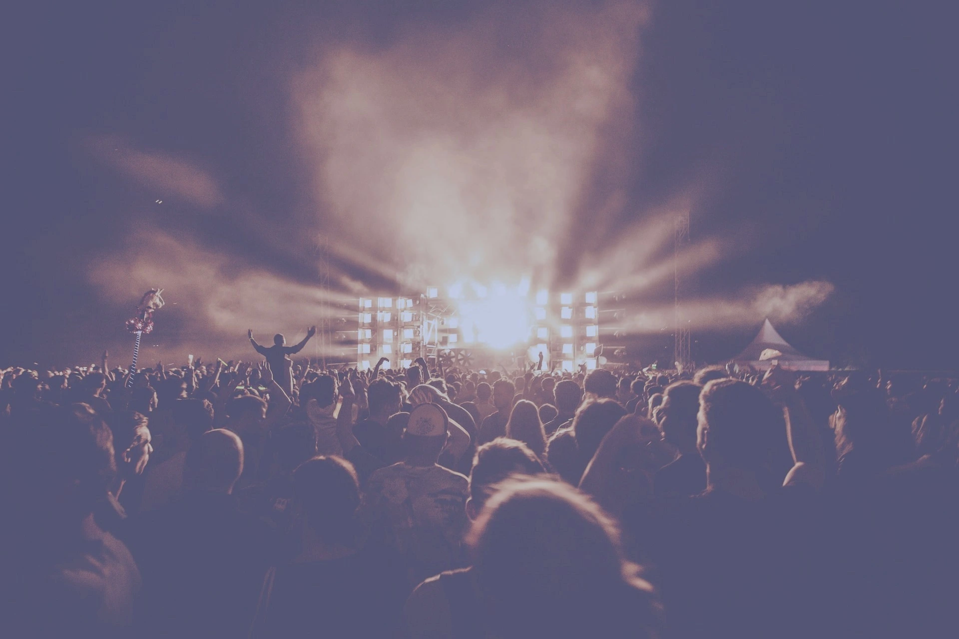 rave.webp