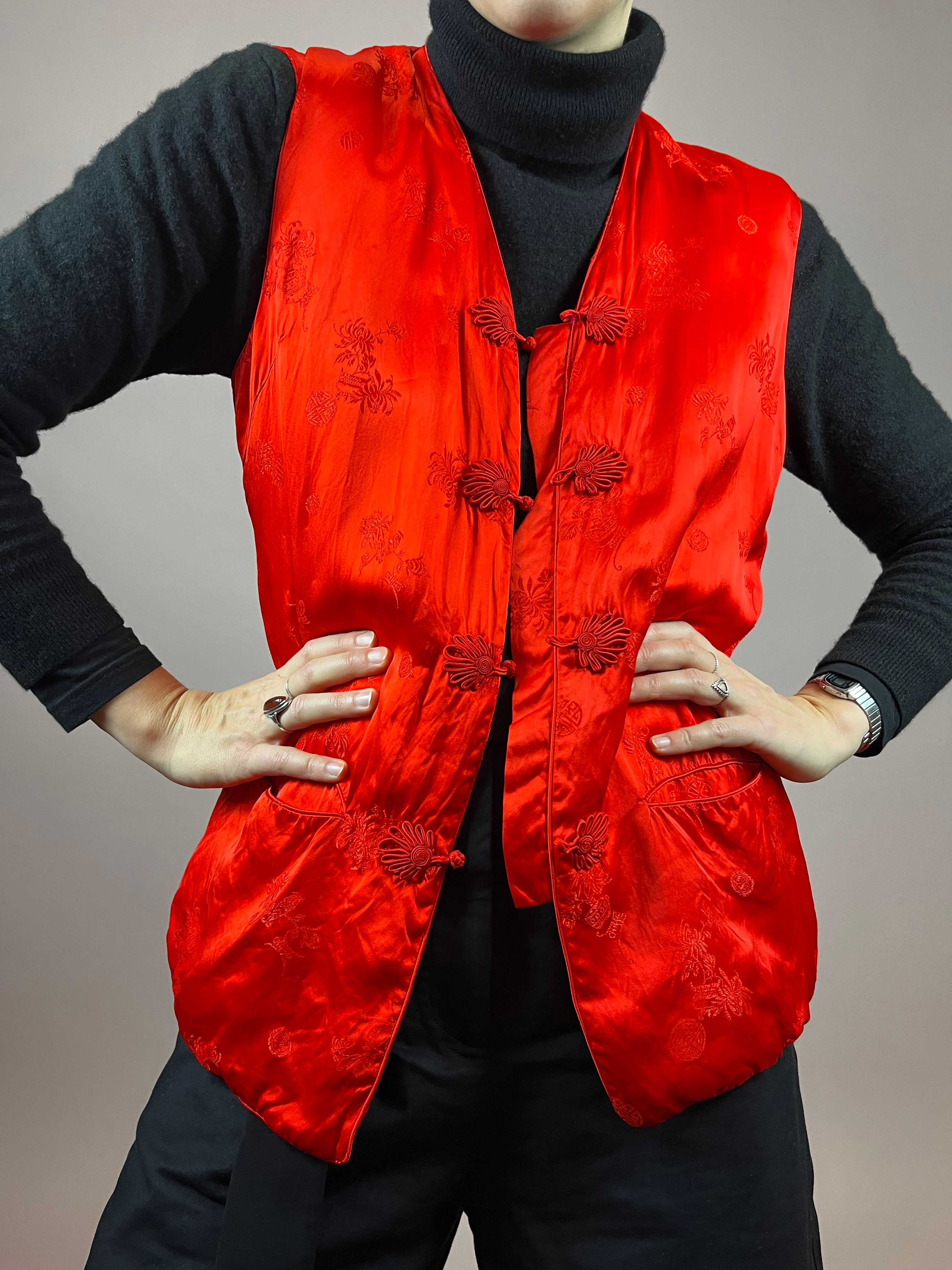 Vest Asia Red Gr. 38/40