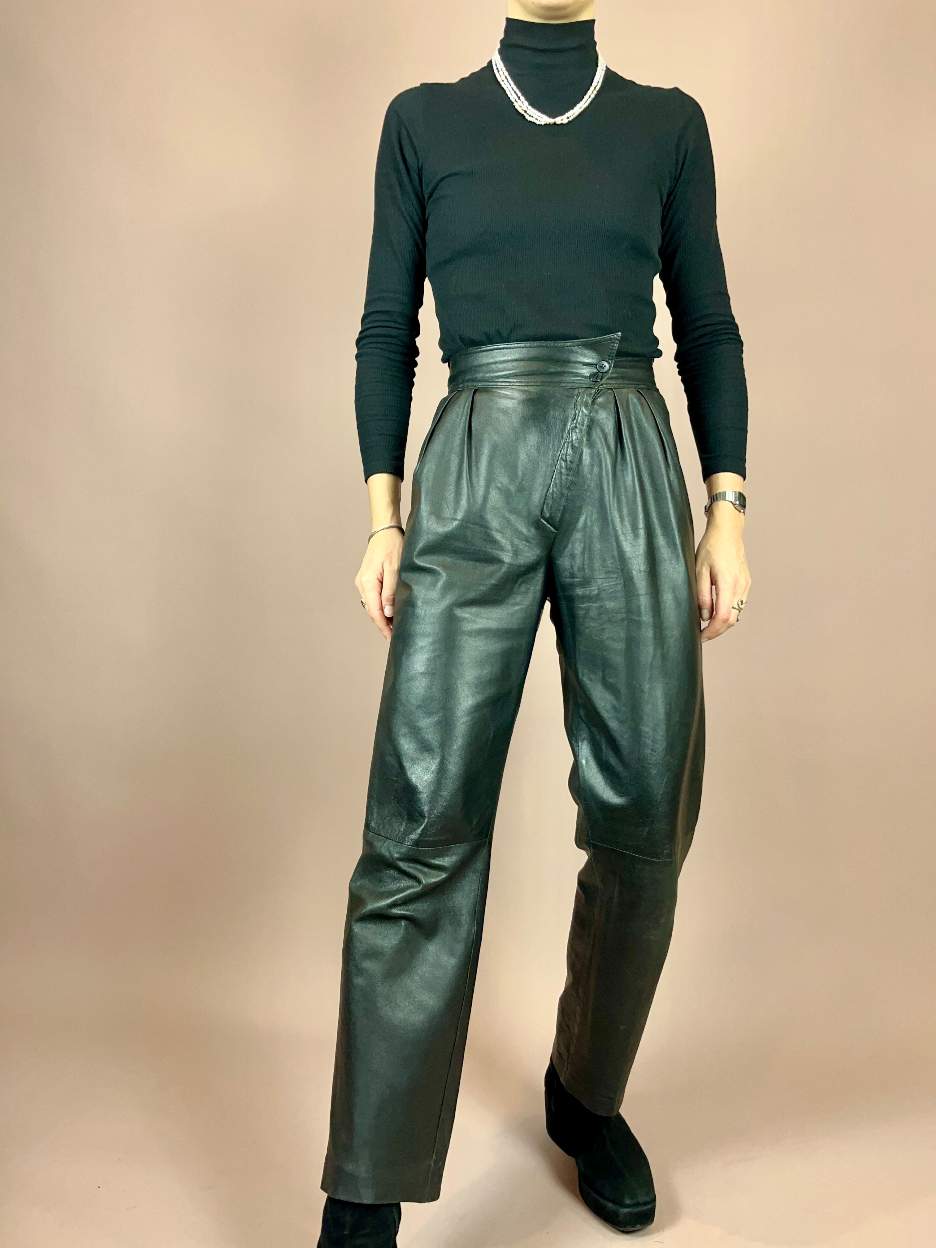 Leatherpants Asymmetrical Zipper Gr. 36