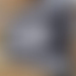 Portes métalliques disponibles sur commande.