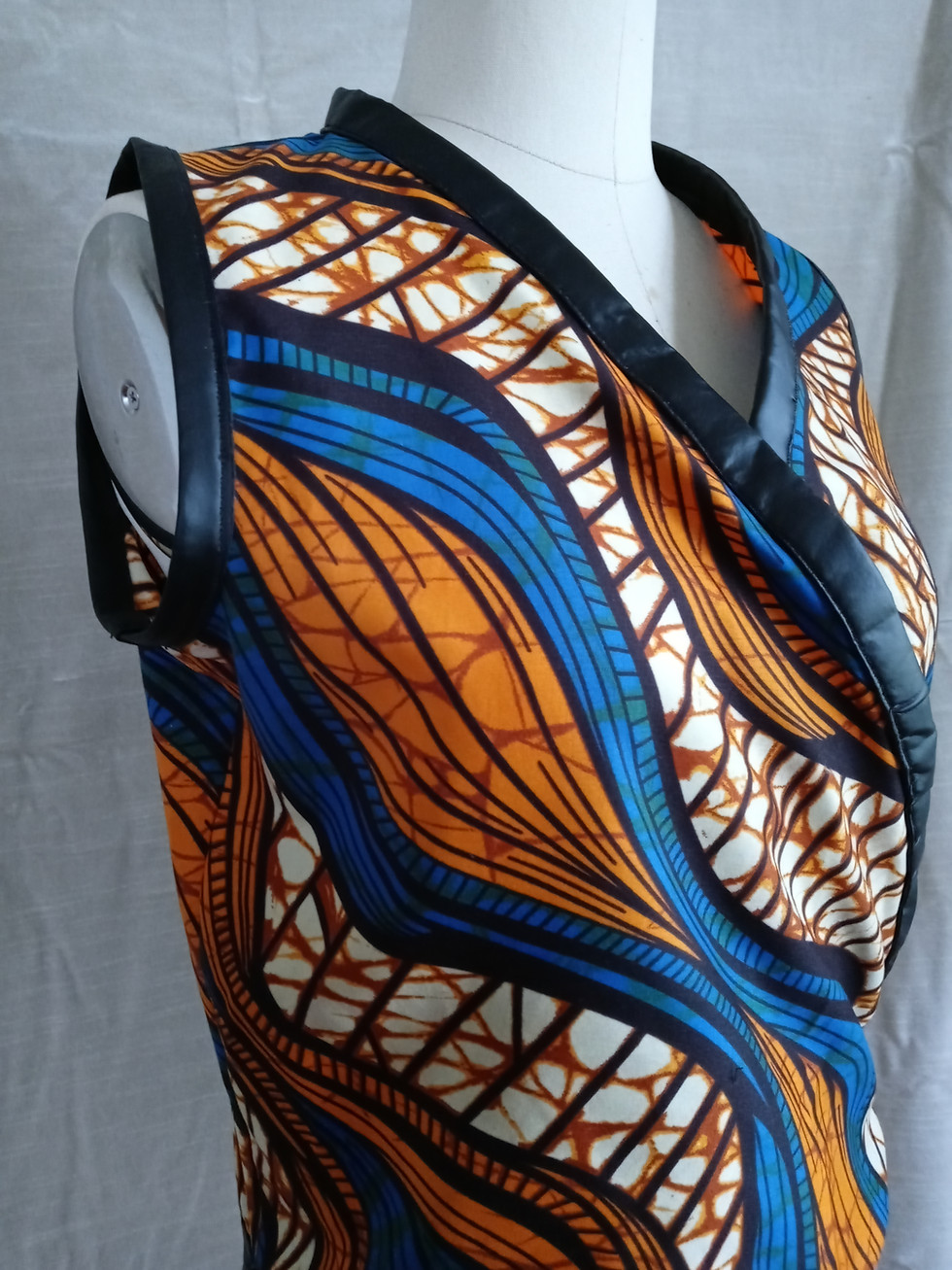 Thumbnail: WOMEN'S AFRICAN TEXTILE SLEEVELESS TOP