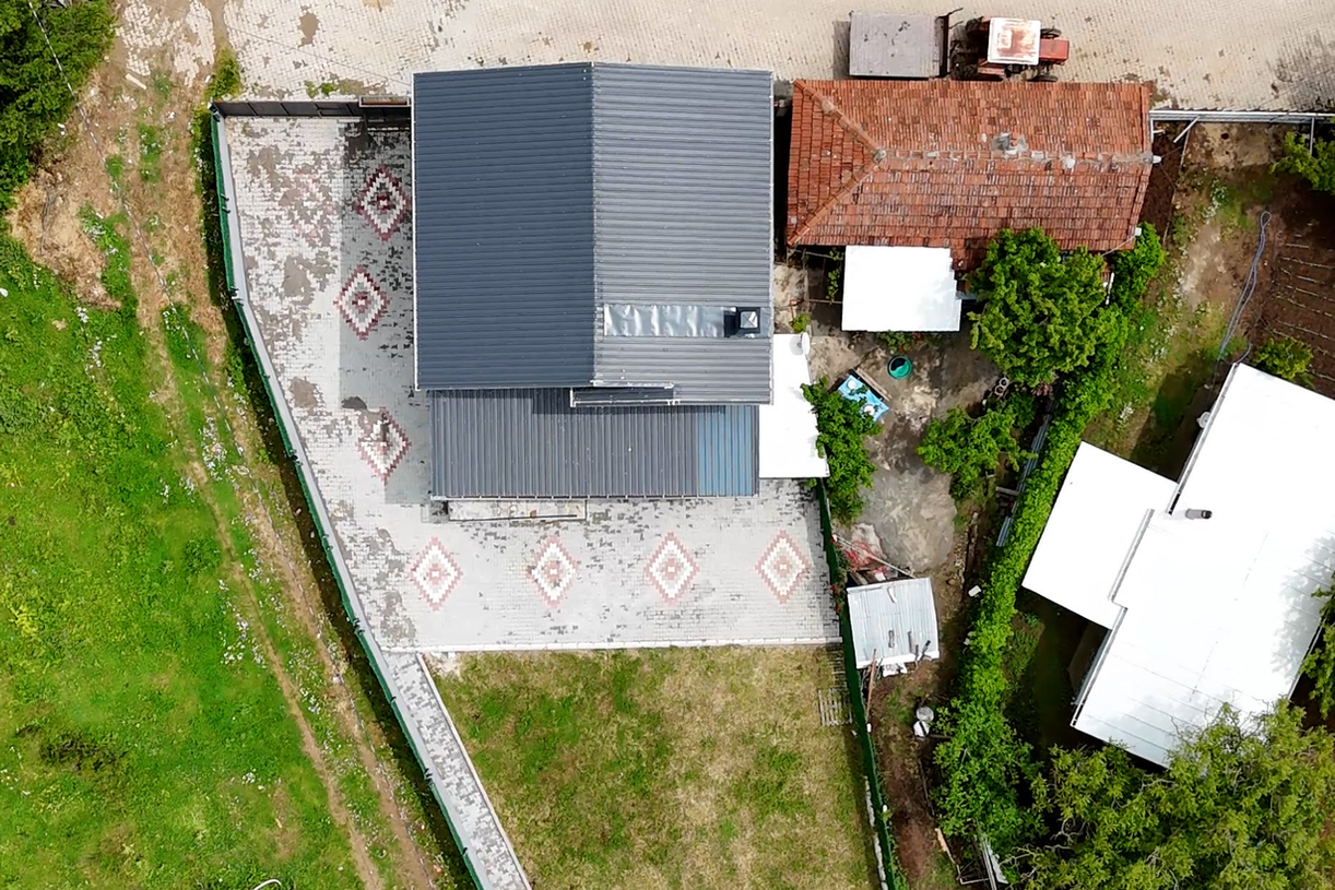 Karacabey 178 m² Silva çelik ev projesinin çatı ve yerleşim görünümü