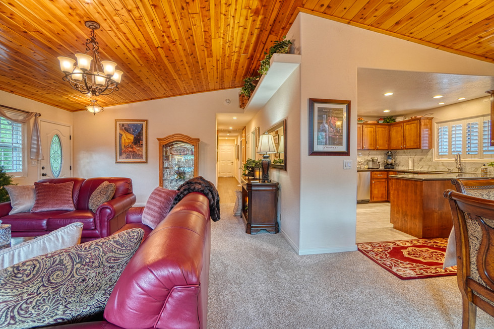 16209 Sierra Way52.jpeg