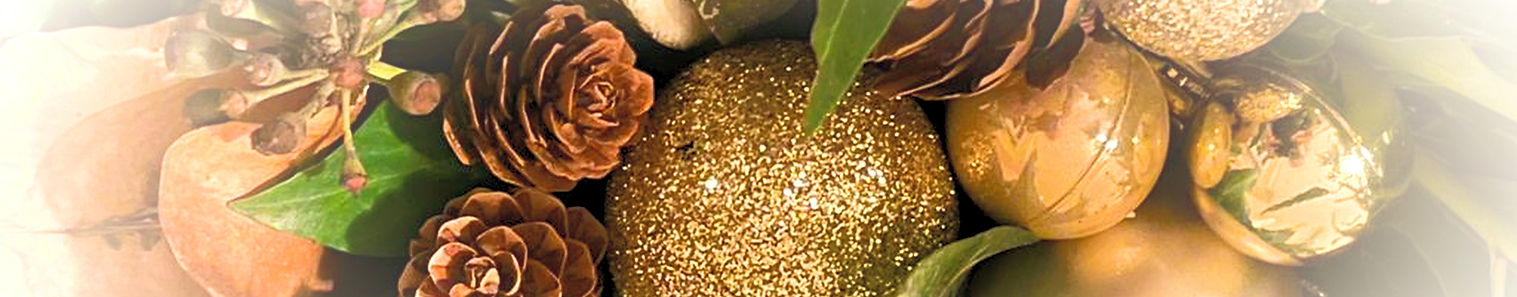 Christmas foliage_edited.jpg