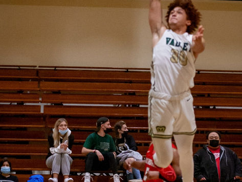 Monarchs’ offense leads them astray as they fall to the Bakersfield Renegades 