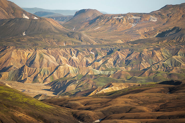Rhyolite mountains in Torfajökull caldera west of Hrafntinnusker