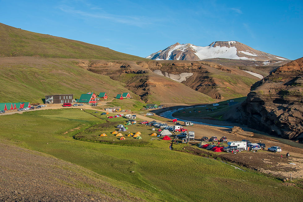 Campsite and hotel in Mt. Kerlingarfjöll