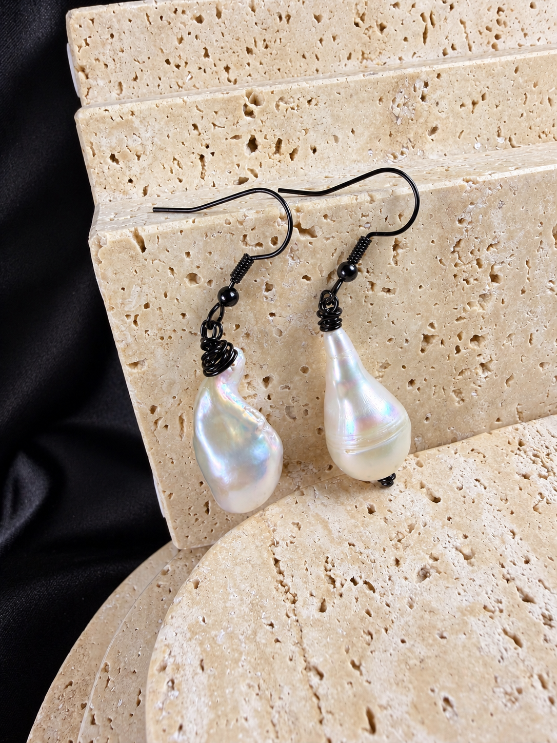 Black--Tone Dangle Earrings White Baroque Pearl 14-18mm