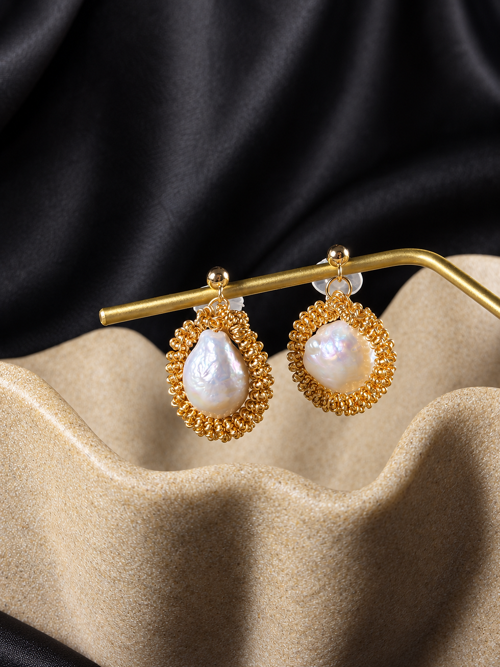 Thumbnail: Gold-Tone Wire Frame Stud 7–8mm Baroque Pearl Earrings