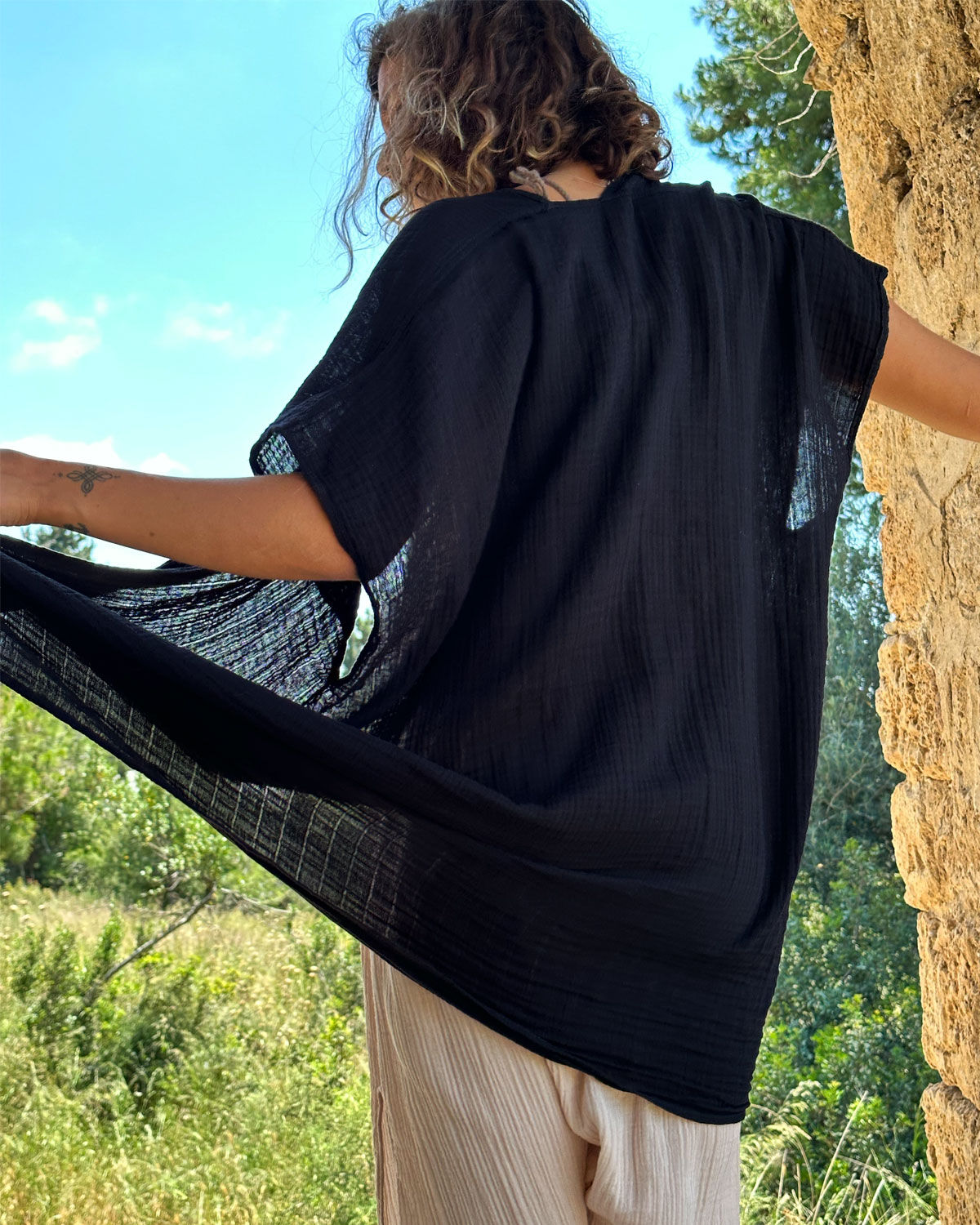 קימונו בריז בצבע שחור- נוח דק משוחרר ואוורירי לקיץ