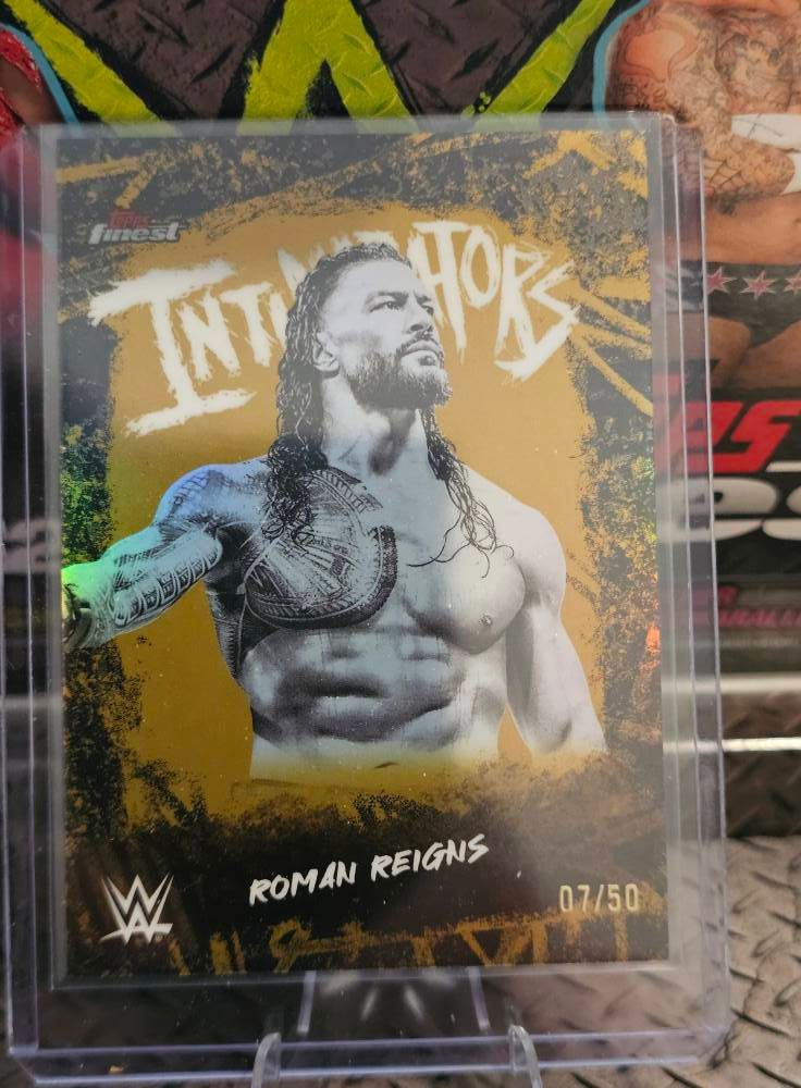 Roman Reigns Topps Finest Gold Refractor 7/50