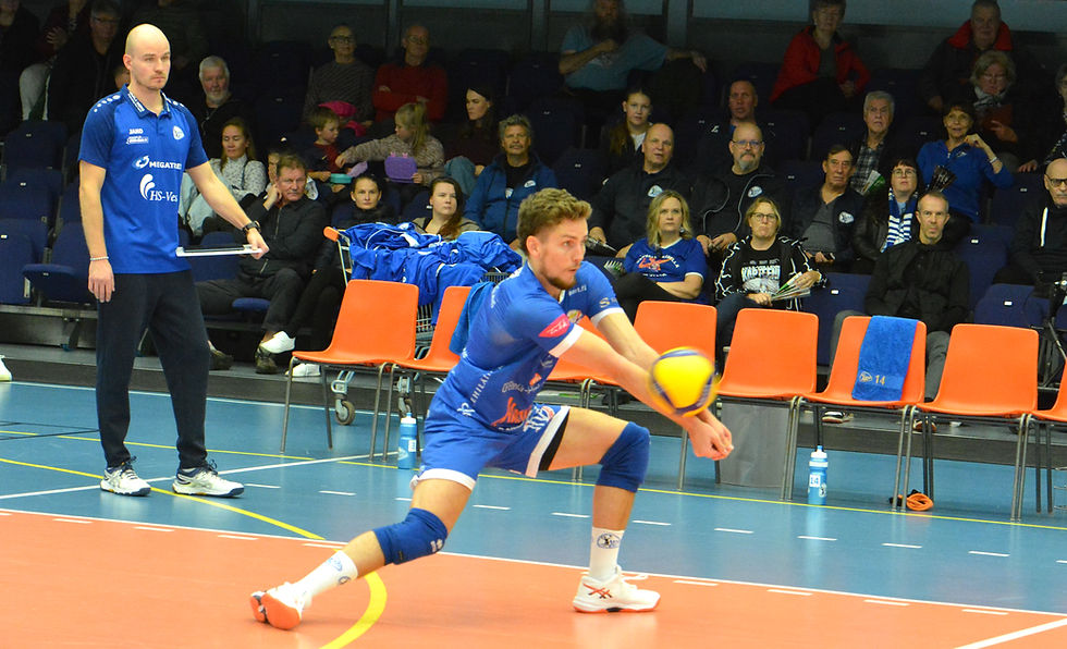 Kauden ensimmäinen pokaali kotiin! Akaa-Volley voittajaksi historian ensimmäisessä Tripla-Cupissa