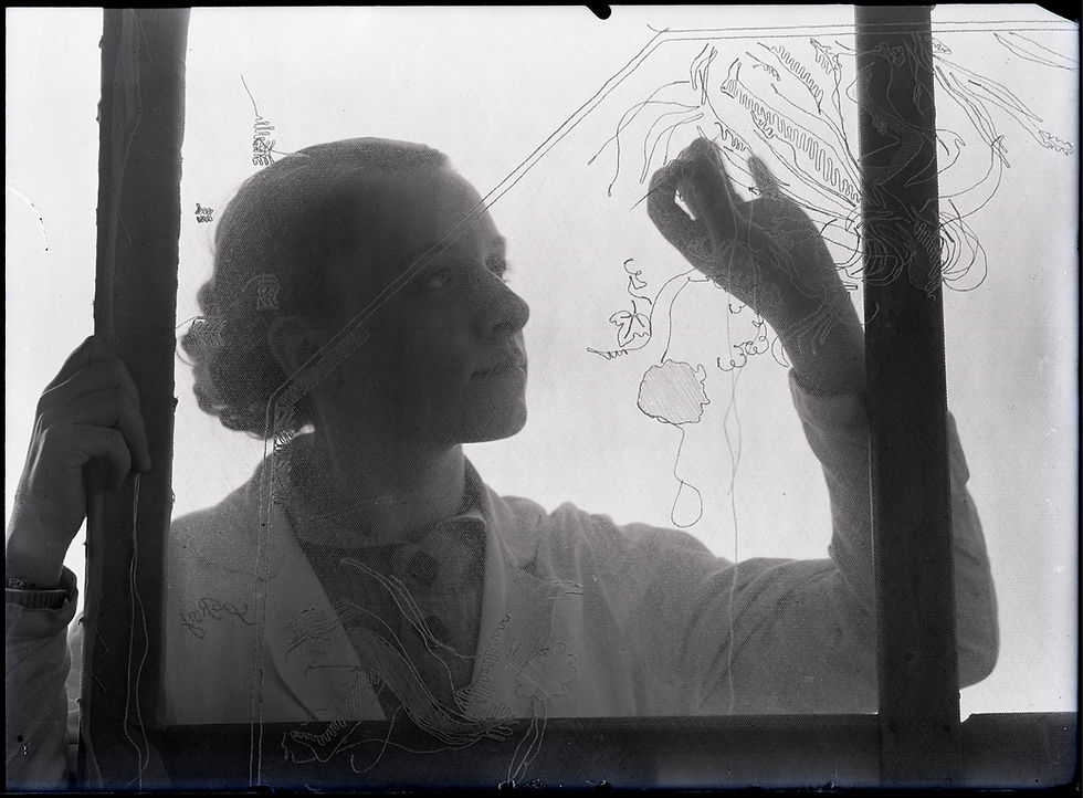 Le Palais Galliera célèbre les mains qui créent la mode