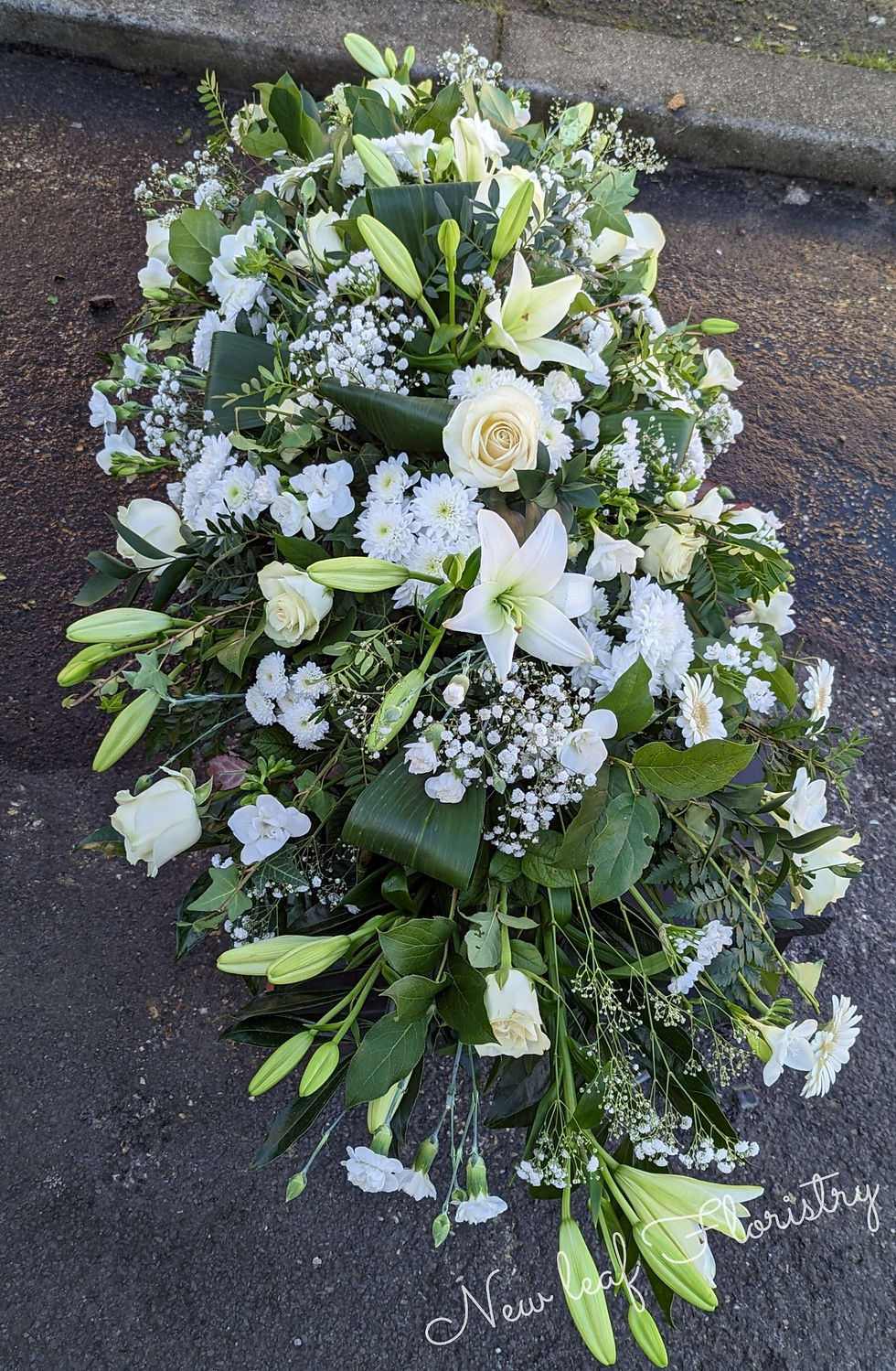 Casket spray