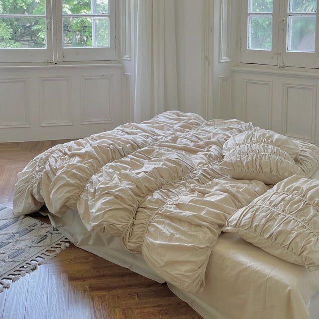 Thumbnail: antoinette bubble bedsheets