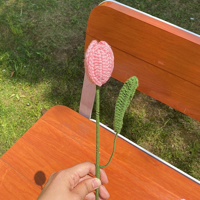 Thumbnail: lovely knitted tulip