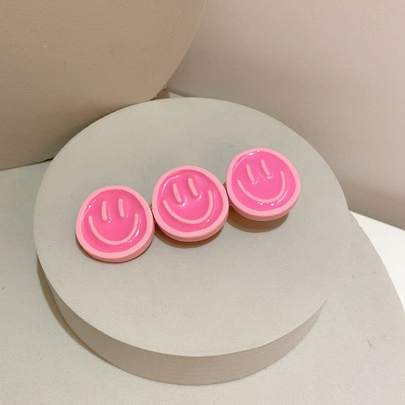 Thumbnail: neon pastel smile clip