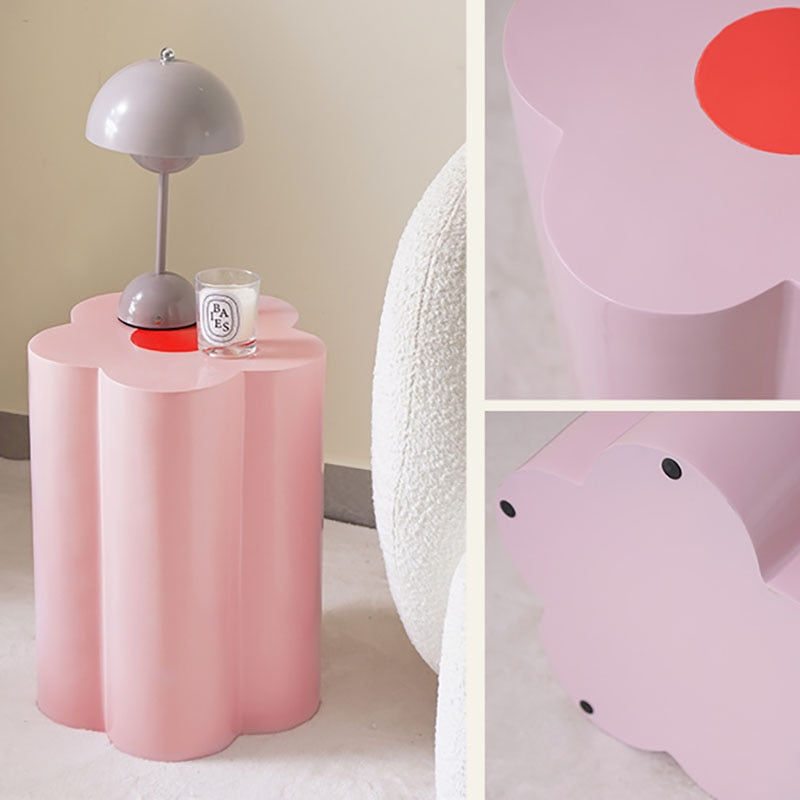 Thumbnail: posy petal table