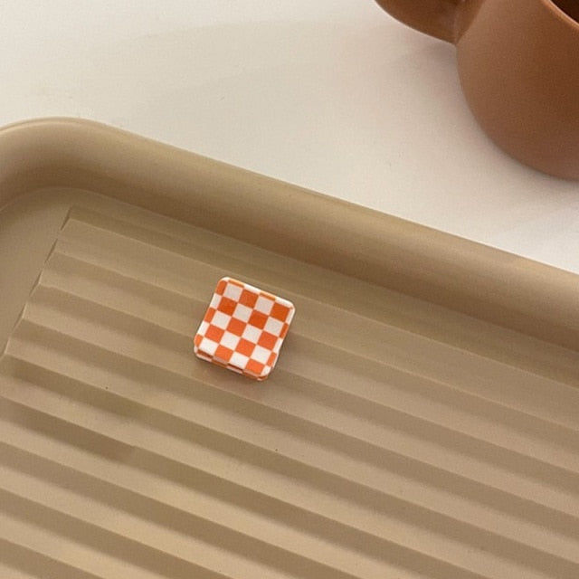 Thumbnail: mini checkered hair clips
