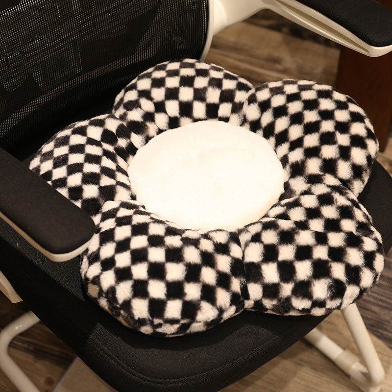 Thumbnail: checker flower cushion