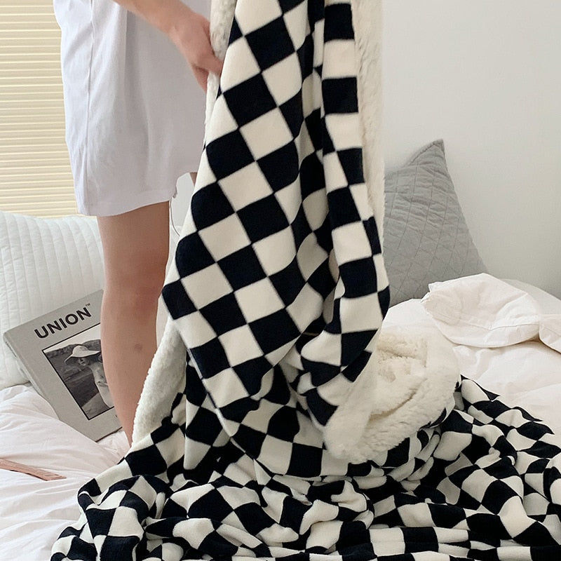 Thumbnail: checker blankets 🍸