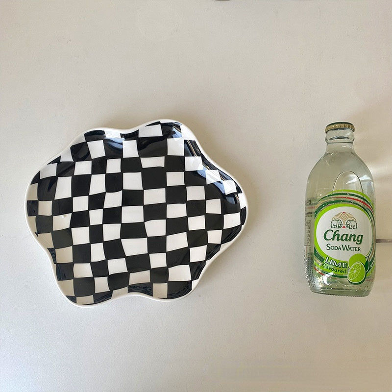 Thumbnail: cloud checkered trays