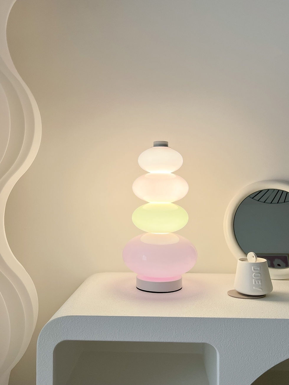 Thumbnail: candy stack lamp