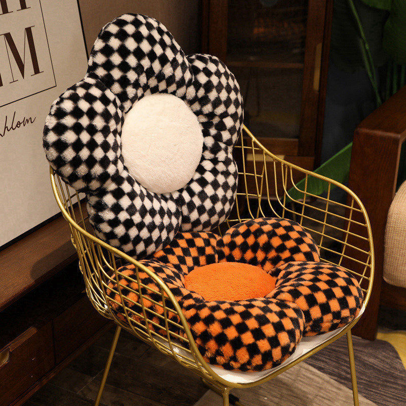 Thumbnail: checker flower cushion