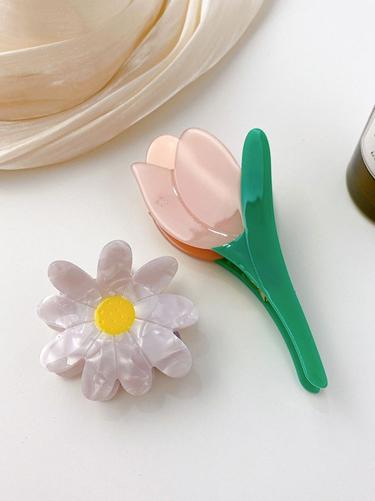 Thumbnail: daisy + tulip hair clip