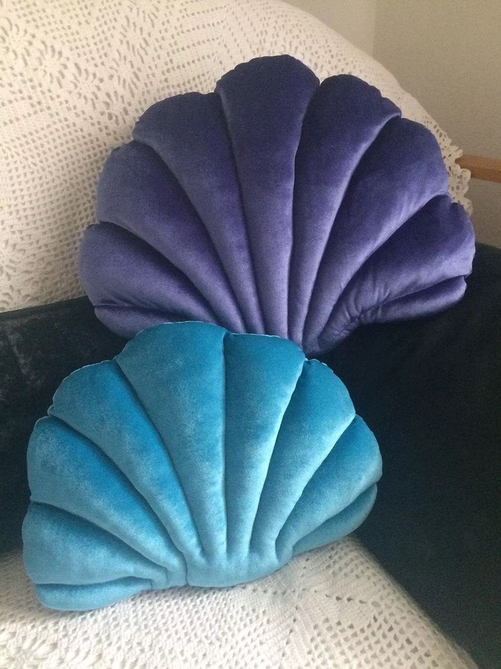 Thumbnail: shell pillow