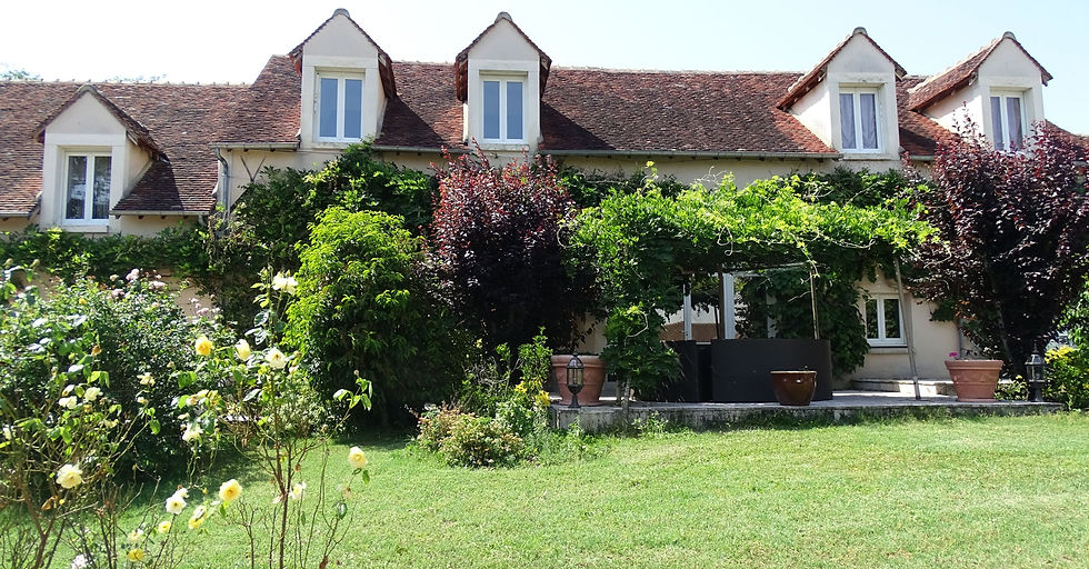 DOMAINE-DE-MONTBOULON_edited.jpg