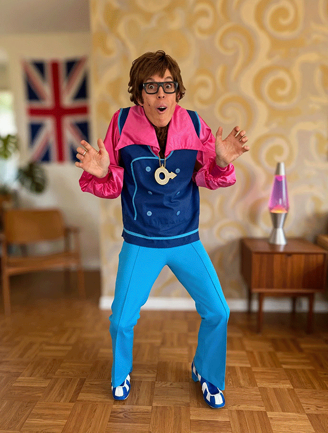 Austin-Powers-pink-blue-multiples-small.gif