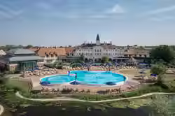 village-mariott-disneyland-piscine-enfant