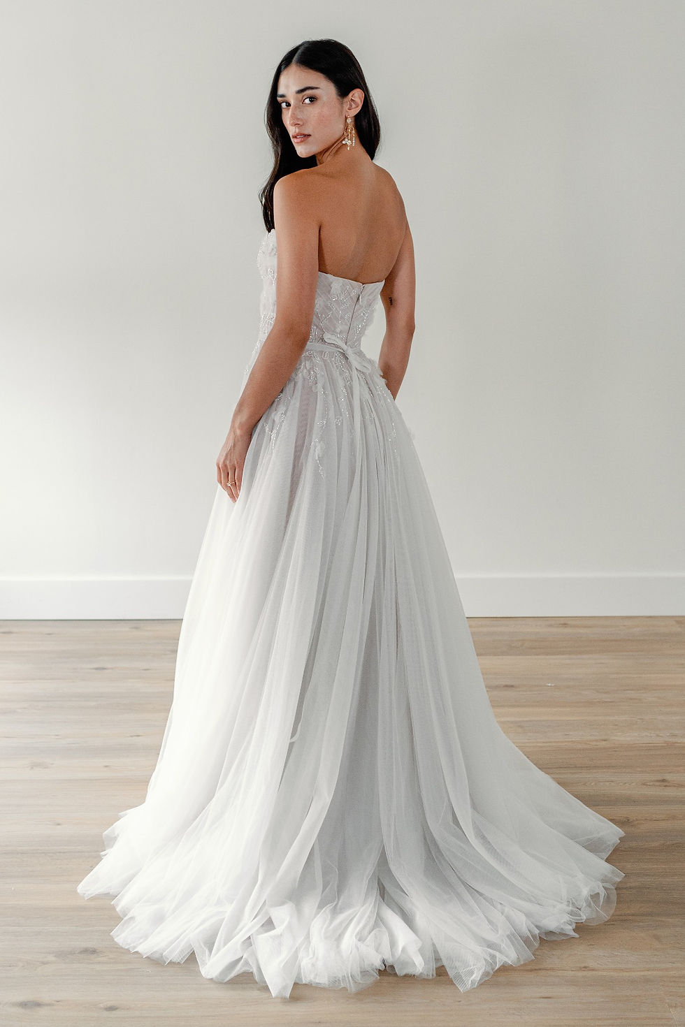 Thumbnail: 7204, Wtoo by Watters 52613 Alula size 18 ivory -latte 