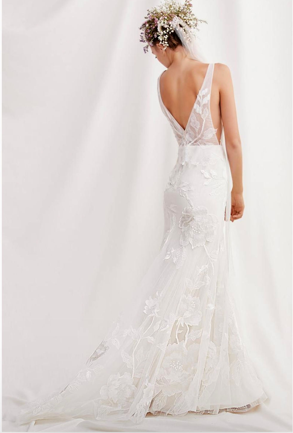 Thumbnail: 6119, , Willowby 52122 size 18 ivory-oyster 