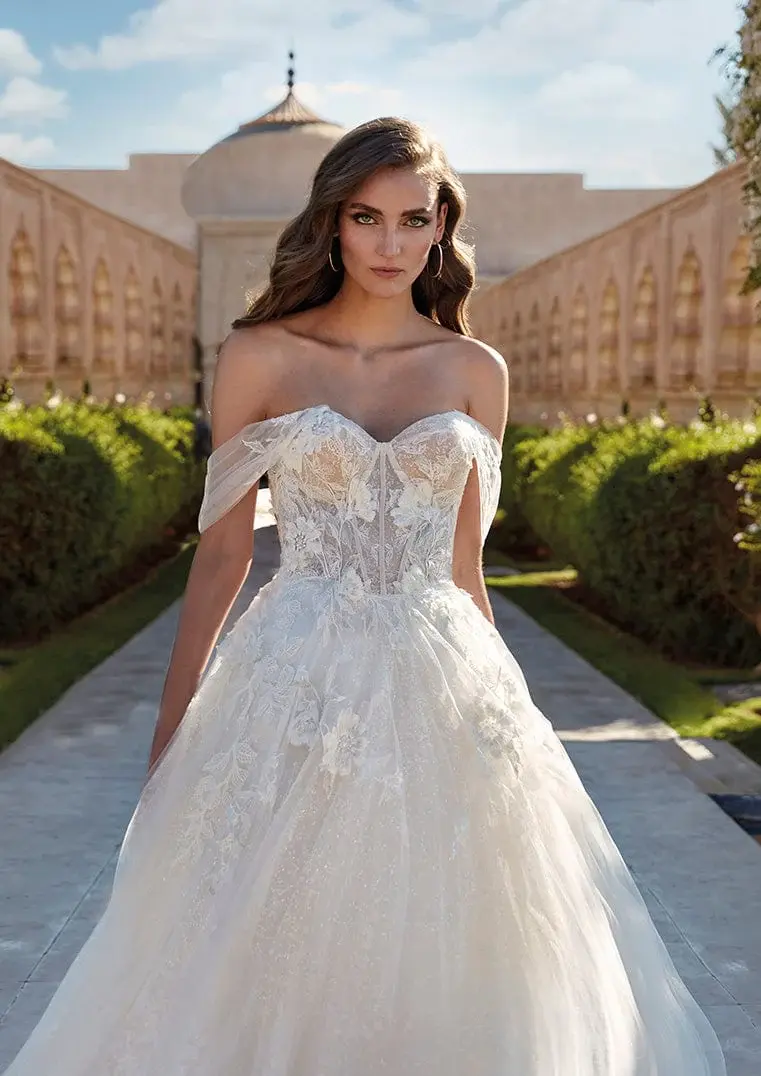 Thumbnail: 5459, Pronovias Wander size 14 off white-powder pink