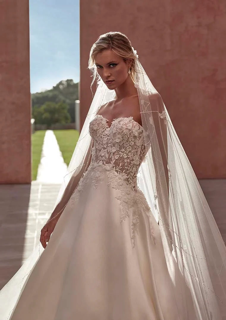Thumbnail: 7313, Pronovias Florida size 10 ivory 