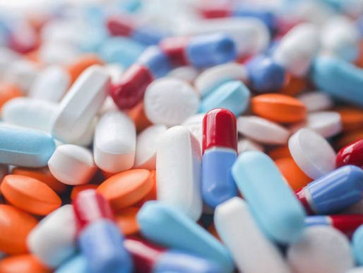Remédios podem ficar até 10,08% mais caros a partir de hoje