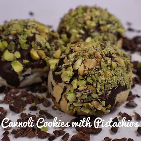 Cannoli Cookies with Pistachios