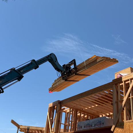 Lumber lifting — Pars Builders work