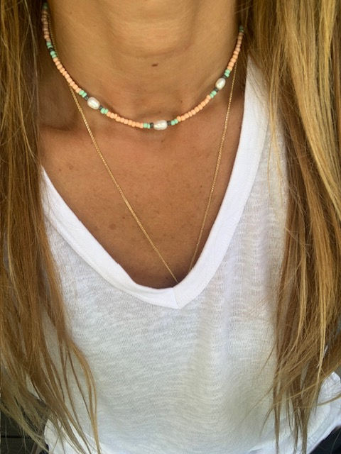 Thumbnail: שרשרת חרוזים צבעוניים ופנינים