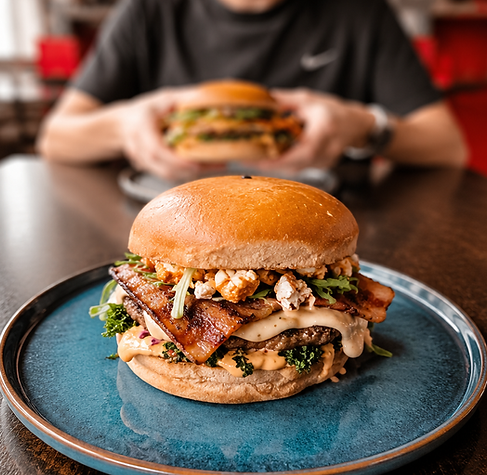 red-bear-photo-07-burger