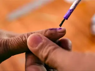 Kannoni roop se anivarya bane matdaan