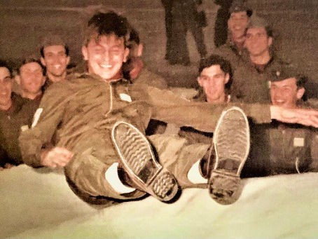 Un recordado vuelo solo, con bautismo incluido