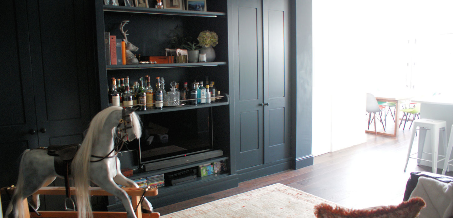 Library dark painted bookcase bespoke carpentry design