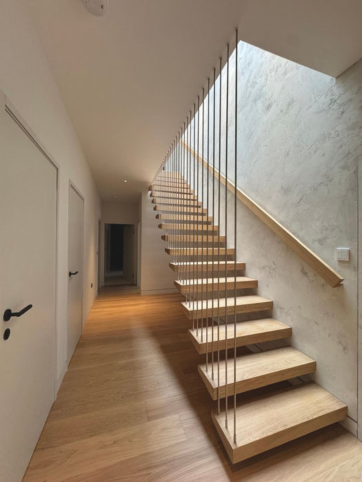 New suspended modern oak staircase
